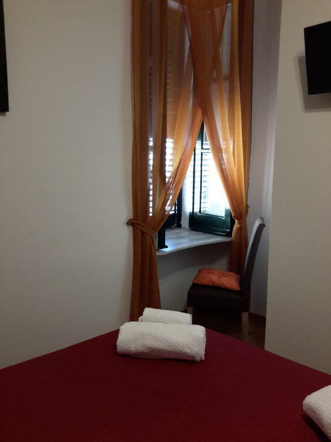 Bed and Breakfast Le Stanze Di Penelope Salerno Zewnętrze zdjęcie